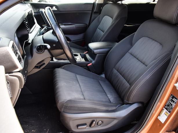 2020 Kia Sportage EX - Power Drivers Seat, Heated Steering Wheel image 8