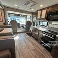 Used 2022 Thor Motor Coach Hurricane 35M thumbnail image 7
