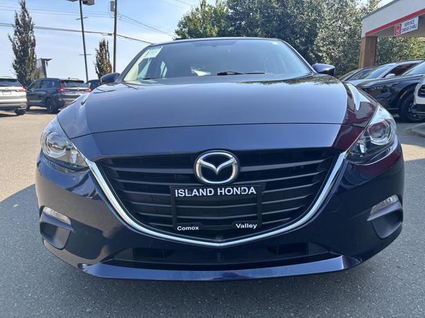 2016 Mazda3 GS image 2