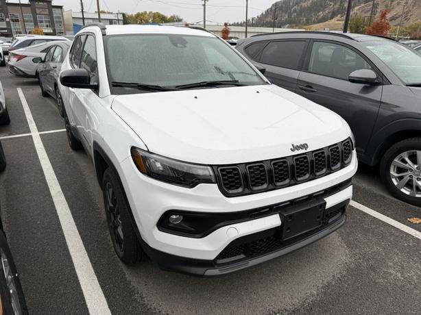 2025 Jeep Compass Altitude image 1