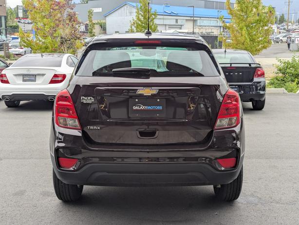 2021 Chevrolet Trax LS - Low KMs, Android Auto, Apple CarPlay image 7