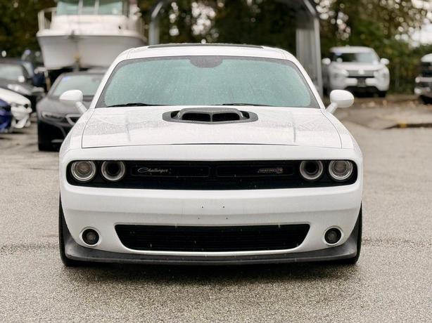 2019 Dodge Challenger image 3