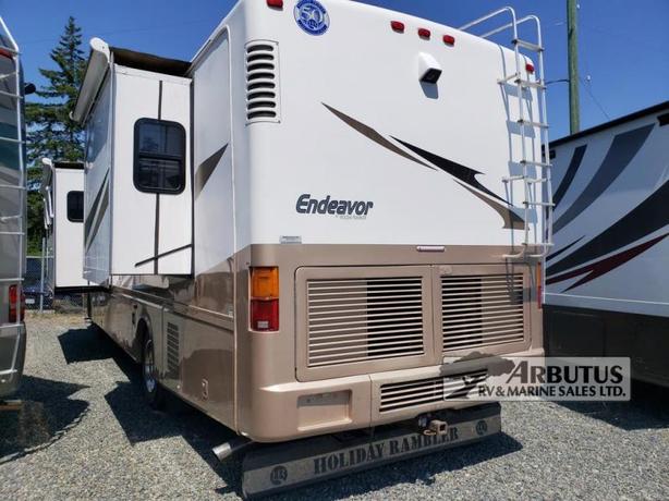 Used 2004 Holiday Rambler Endeavor 38 PST image 2