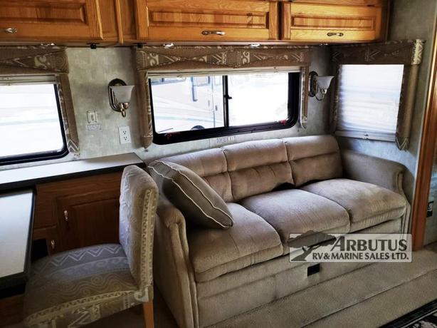 Used 2004 Holiday Rambler Endeavor 38 PST image 8