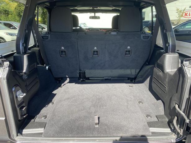 2021 Jeep Wrangler Unlimited Rubicon image 8