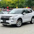 2025 Mitsubishi Outlander PHEV LE - Navigation, MultiView Cameras, Power Liftgat thumbnail image 2
