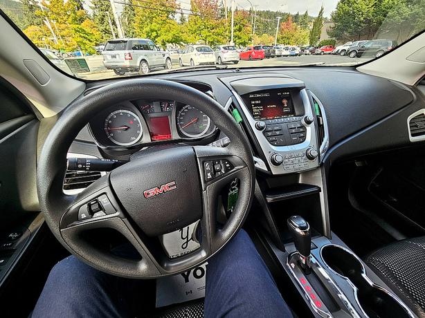 2017 GMC  Terrain SLE image 6