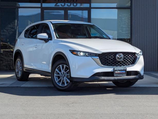 2025 Mazda CX-5 GS - No Accidents, Heated Seats, AWD image 4