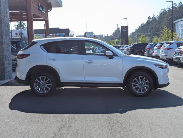 2025 Mazda CX-5 GS - No Accidents, Heated Seats, AWD image 5