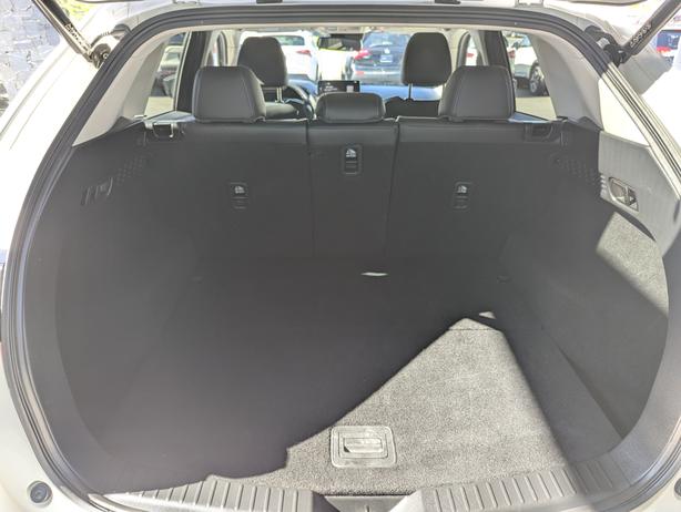 2025 Mazda CX-5 GS - No Accidents, Heated Seats, AWD image 8