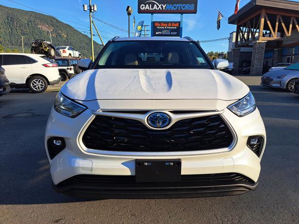2023 Toyota Highlander Hybrid MOONROOF image 3