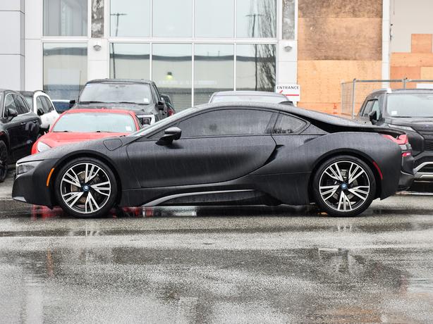 2017 BMW i8 Protonic Edition - Navigation, No Accidents image 3