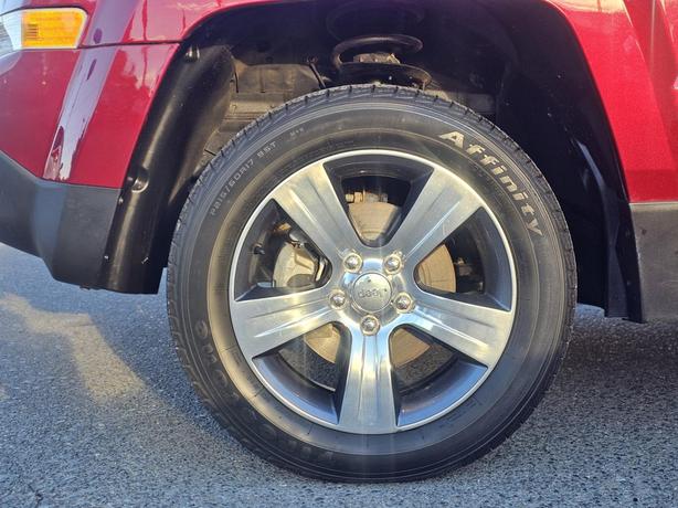 2016 Jeep Patriot 4WD 4dr High Altitude image 5