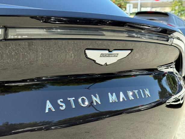 2022 Aston Martin DBX - No Accidents, Upgraded Exhaust, Vented Seats image 8