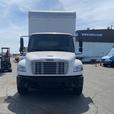 2017 Freightliner M2 106 26  foot Cube Van Diesel Power Tailgate Air Brakes thumbnail image 2