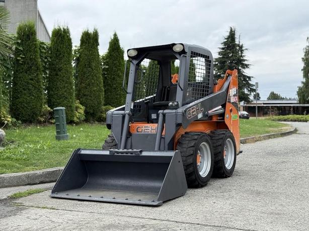 2017 Gehl R105 Skid Steer Loader image 4