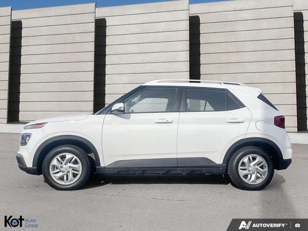 2023 HYUNDAI VENUE image 3