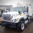 2008 International 7400 Garbage Truck Air Brakes Diesel thumbnail image 2