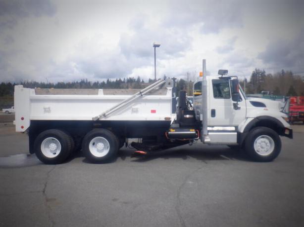 2016 International 7400 Dump Truck Air Brakes Diesel image 6