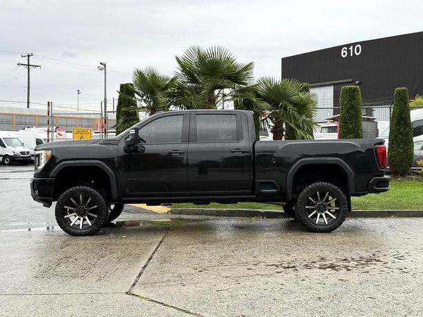 2022 GMC Sierra 3500HD Denali 4X4 Crew Cab – Duramax Diesel image 6
