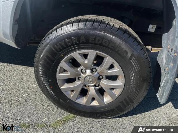 2019 TOYOTA TACOMA image 4