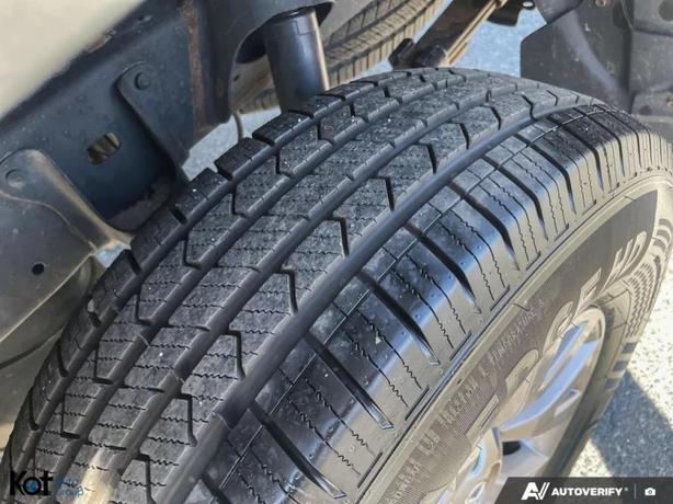 2019 TOYOTA TACOMA image 5