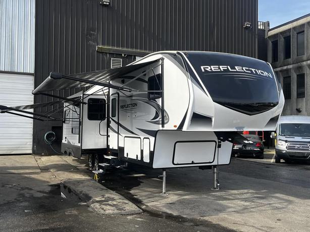 2021 Grand Design Reflection 311BHS 31 Foot Fifth Wheel Trailer with 4 Slides Ou image 1
