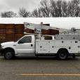 2004 Ford F-450 SD Bucket  Truck  2WD thumbnail image 6