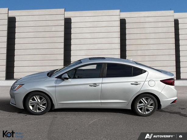 2020 Hyundai Elantra Preferred Sun image 3