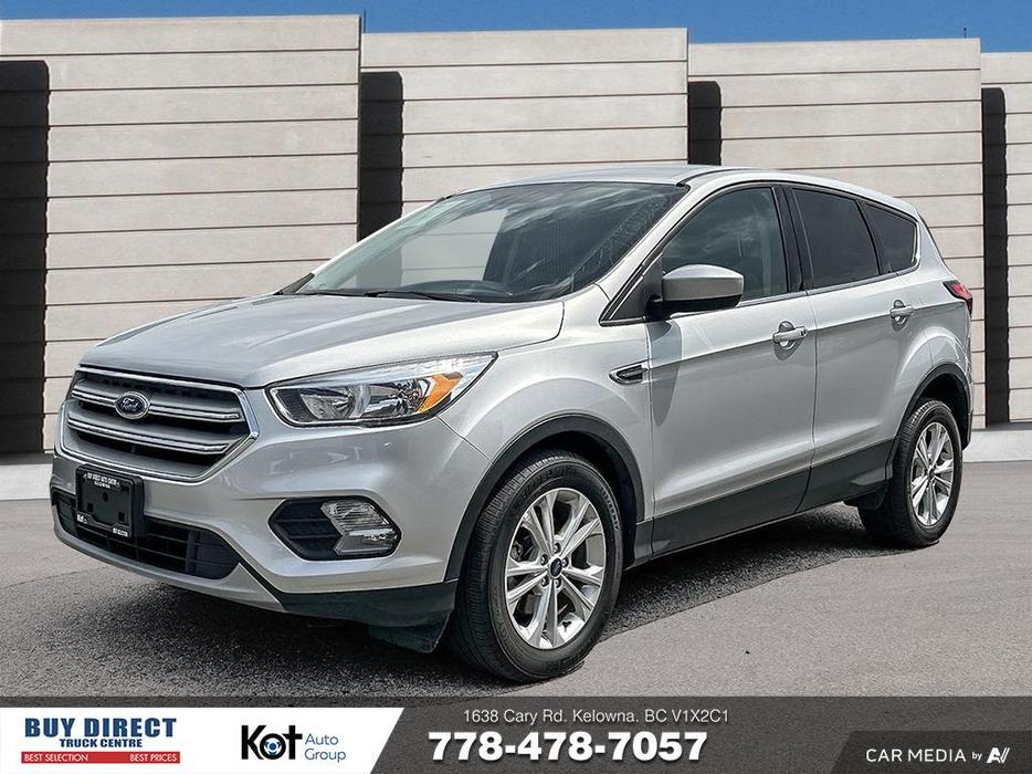 2019 Ford Escape SE display photo
