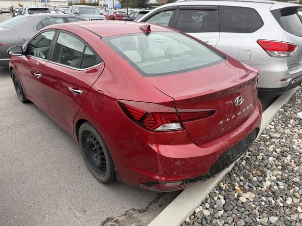 2020 Hyundai Elantra Ultimate image 3