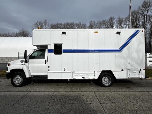 2006 GMC C5000 Topkick Service Truck image 7