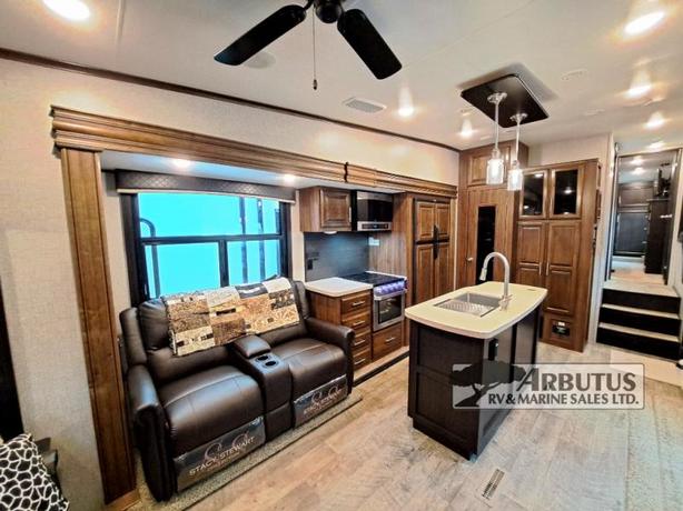 Used 2019 Jayco Eagle 317RLOK image 6