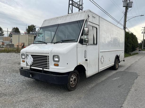 2011 Ford Econoline E450 Cargo Step Van 16 Foot With Rear Shelvings image 1