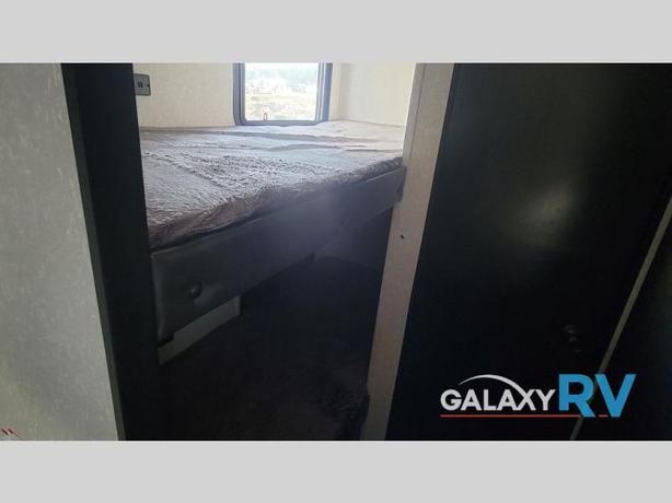 Used 2022 Forest River RV Cherokee Wolf Pup 17JG image 8