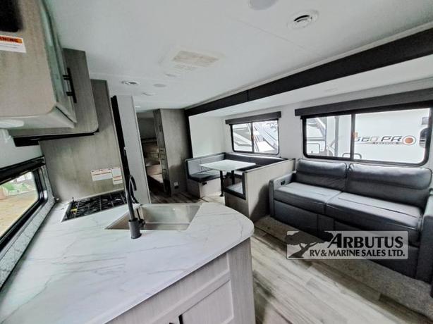 Used 2023 Dutchmen RV Coleman Lantern Series 295QBWE image 6