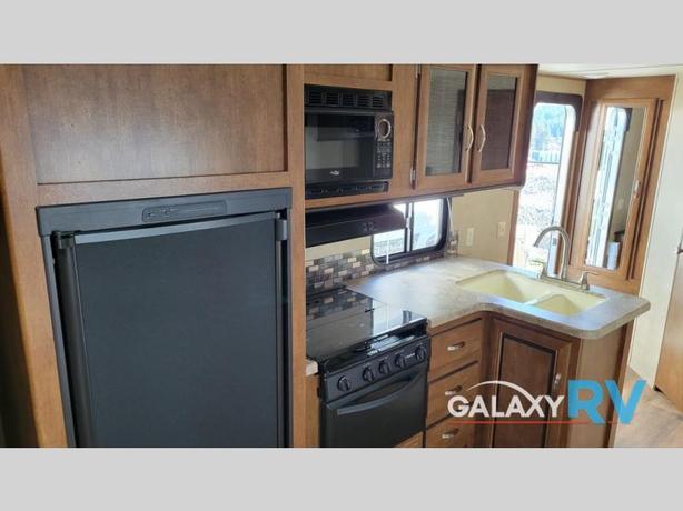 Used 2017 Forest River RV Wildwood T232RBXL image 7
