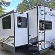 Used 2022 Grand Design Imagine 2670MK thumbnail image 3