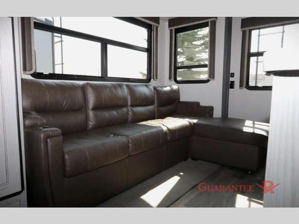 Used 2021 Keystone RV Montana High Country 280CK image 8