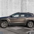 2019 Jeep Cherokee Trailhawk Elite | Heated Seats & Steering Wheel | Remote Star thumbnail image 8