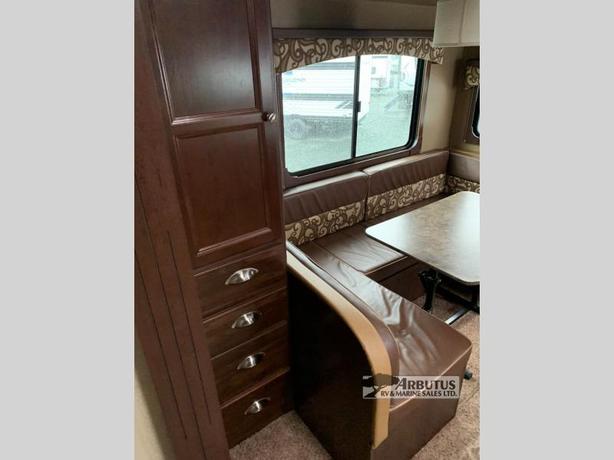 Used 2014 Dutchmen RV Coleman Expedition CTS244BH image 6