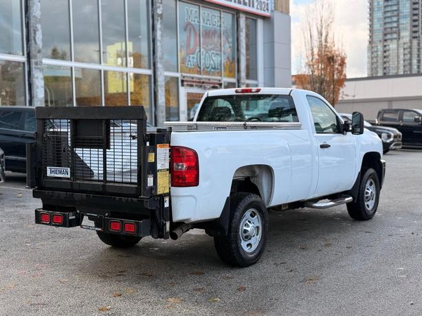 2011 Chevrolet SILVERADO 2500HD image 6