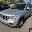 2011 Jeep Grand Cherokee Laredo thumbnail image 2
