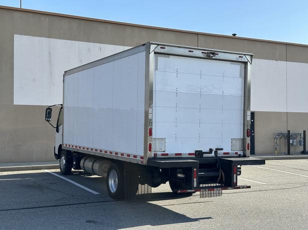 2018 Hino 195 image 5