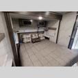 Used 2022 Forest River RV Rockwood Signature Ultra Lite 8324SB thumbnail image 5