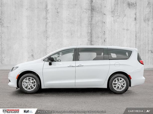 2026 Chrysler Grand Caravan SXT demo image 3