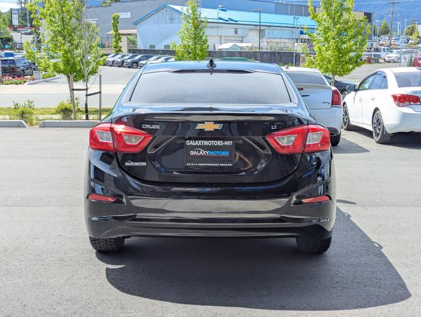 2018 Chevrolet Cruze LT - Remote Start, XM Radio, Heated Seats image 7