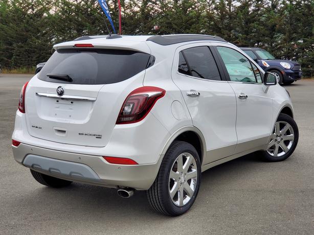 2018 Buick Encore Premium - Nav, Heated Seats, Moonroof image 6