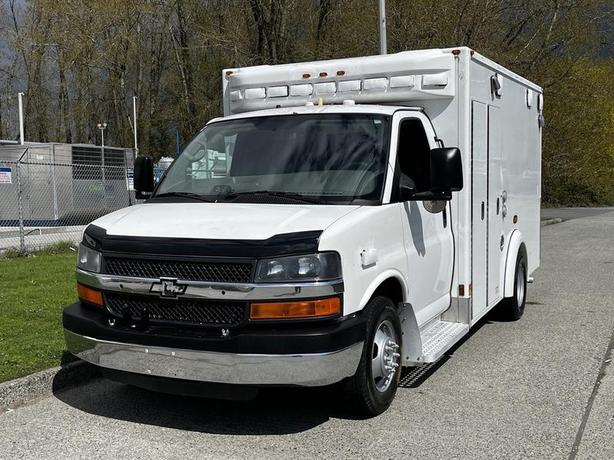 2013 Chevrolet Express Ex-Ambulance image 4