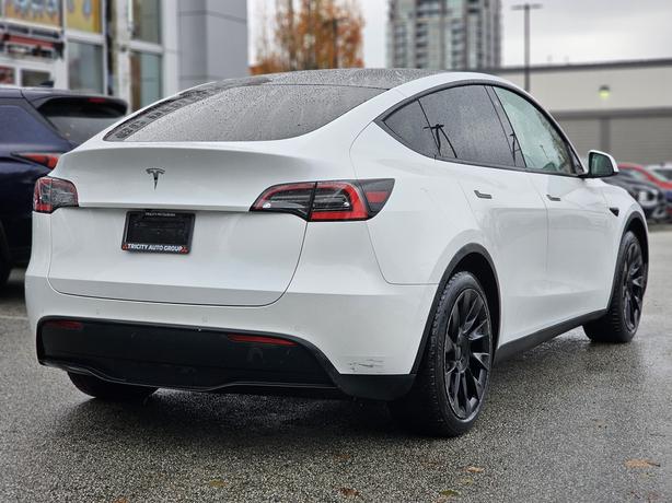 2021 Tesla Model Y Standard Range - No Accidents, Black Interior image 5
